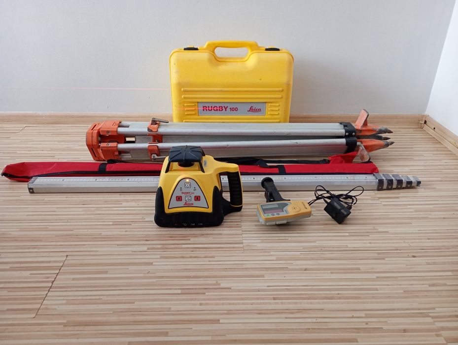 Nivelă laser Leica Rugby 100