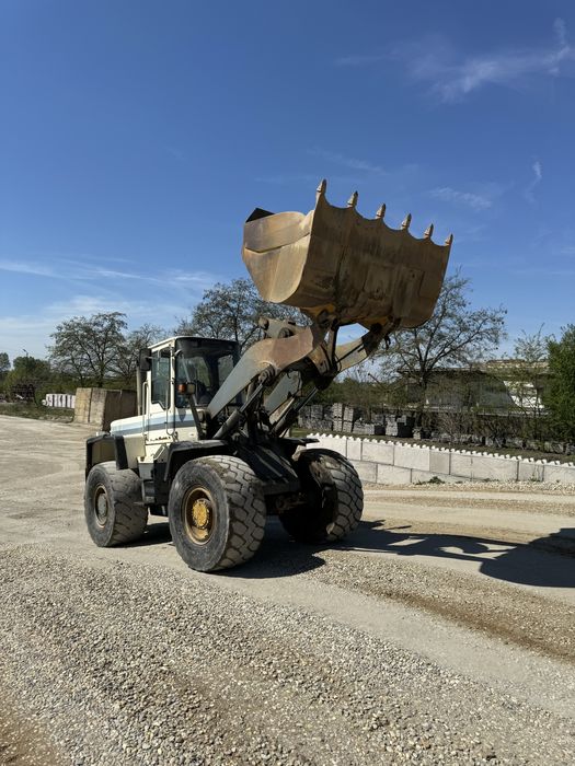 Incarcator frontal Vola Komatsu WA270