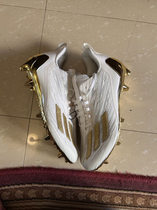 Adidasi fotbal baieti marimea 40,5