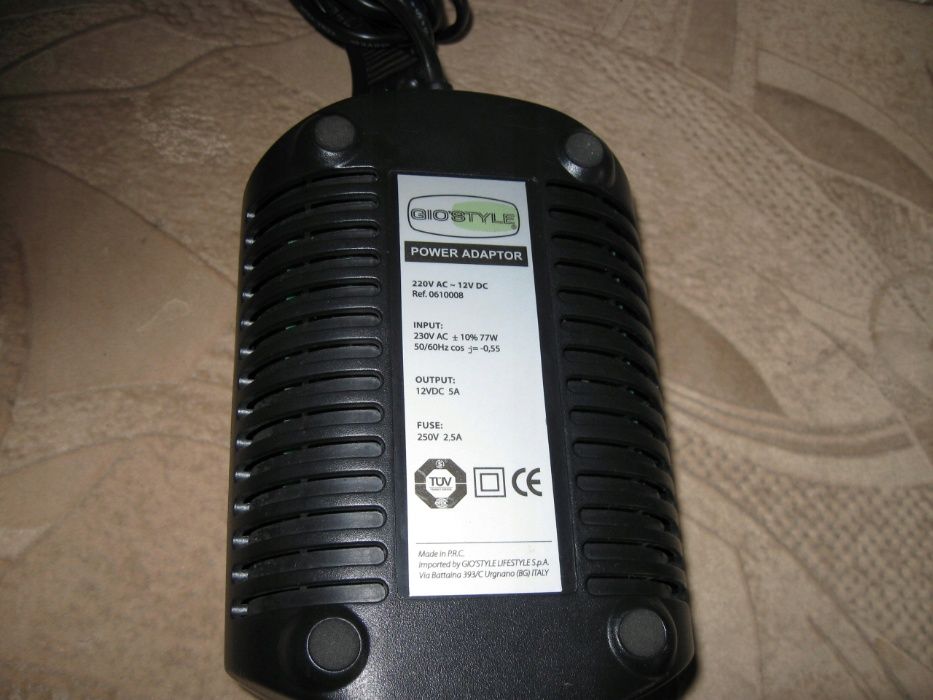 Adaptor camping 230V-12V Pentru Lazi Frigorifice Electrice portabile