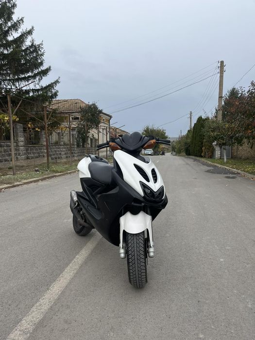Yamaha aerox 50 2011