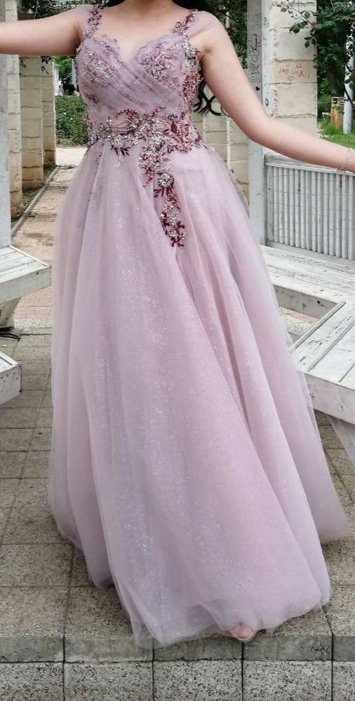 Бутикова бална рокля