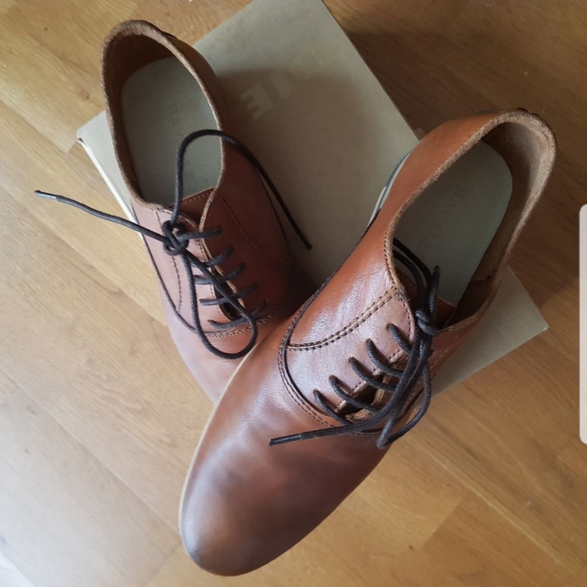 Pantofi barbati noi 40, transport olx gratuit