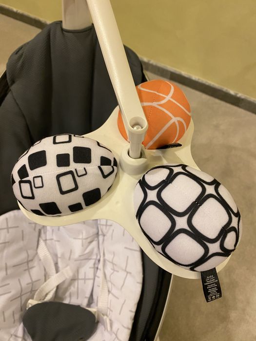 Balansoar 4moms - insert de nou nascut inclus