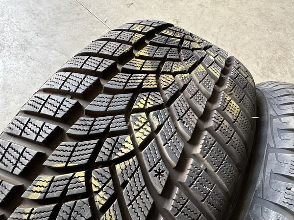 225/50/18 Goodyear 4бр