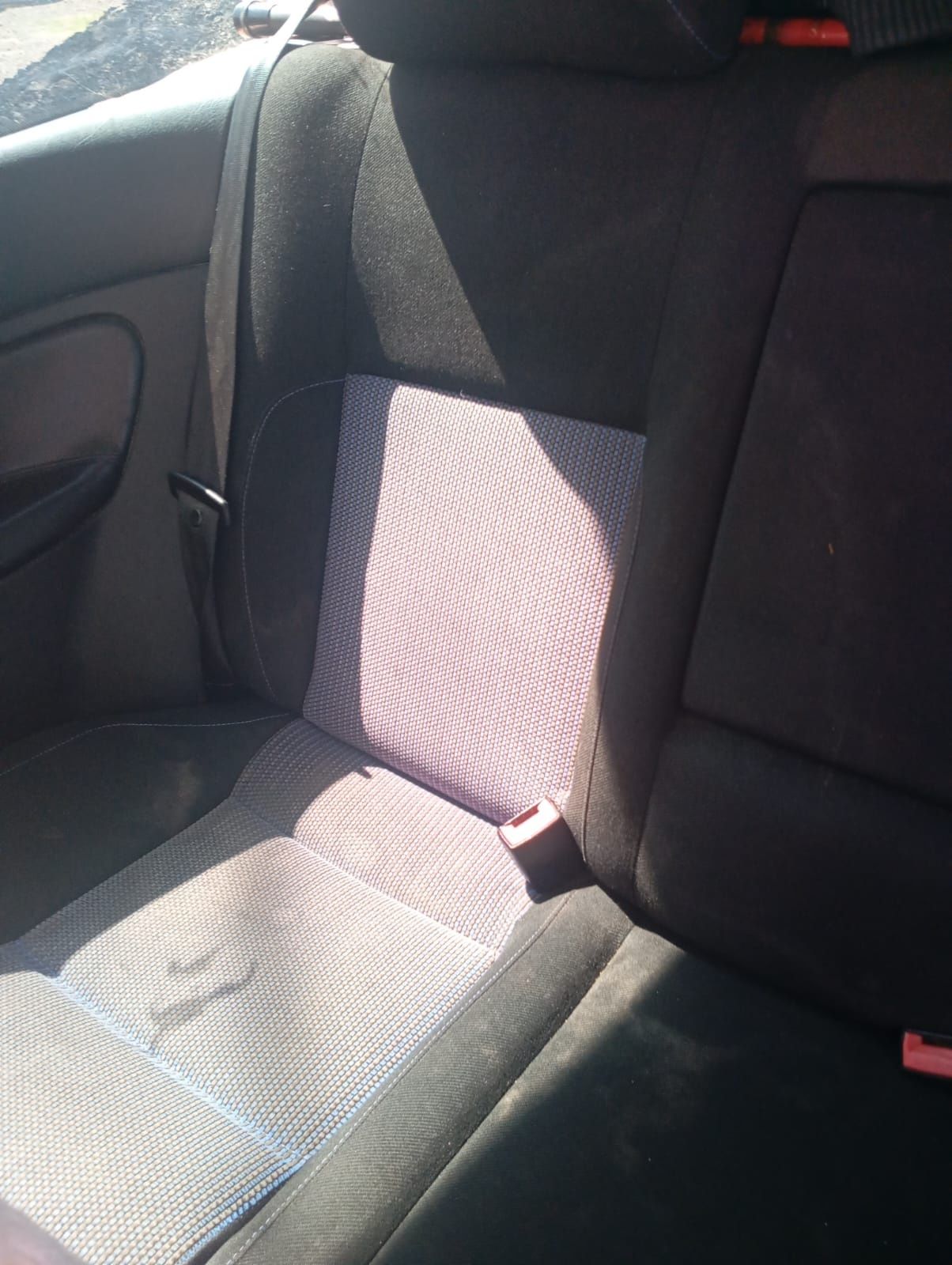 Vw golf 4 1200€ prețul este negociabil