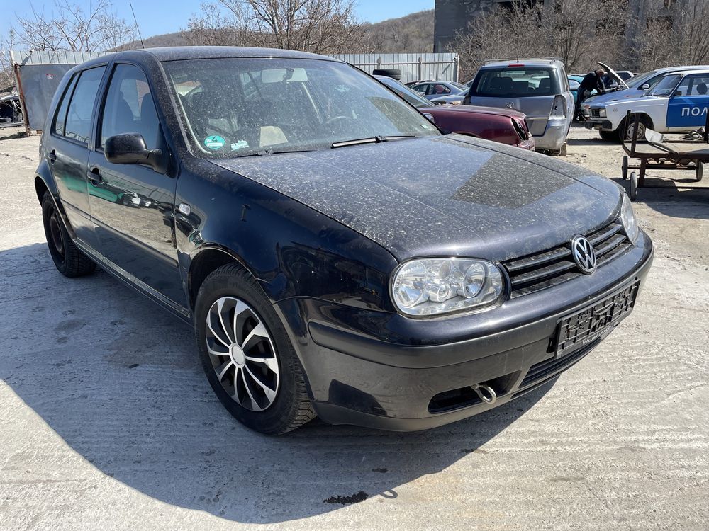 Vw Golf lV 1.4 16v 75кс На Части