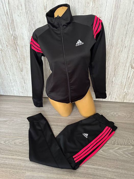 Treninguri și compleuri unisex