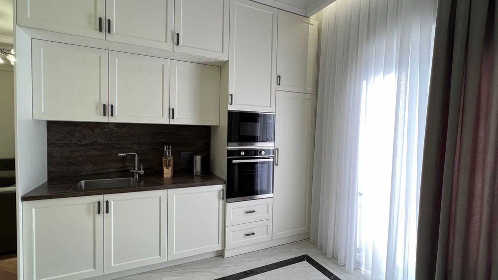 Сдаётся в аренду элитная 3-комнатная квартира бизнес-класса!