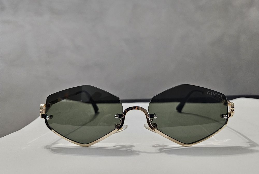 Ochelari diferite modele