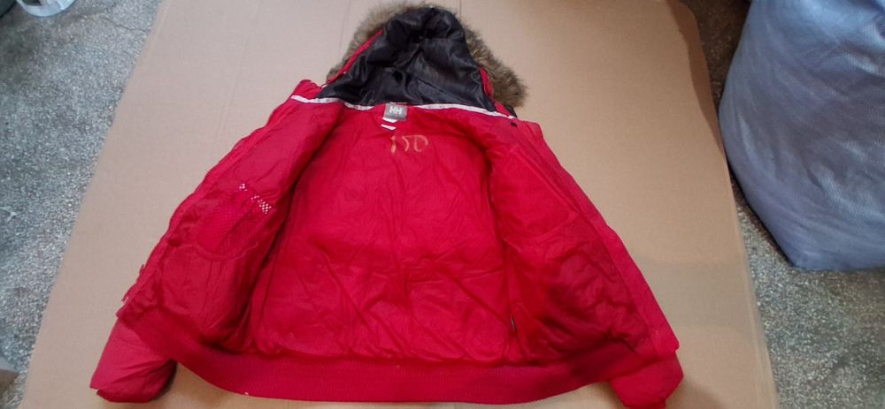 Geacă dame cu umplutura de puf helly Hansen mărimea L
