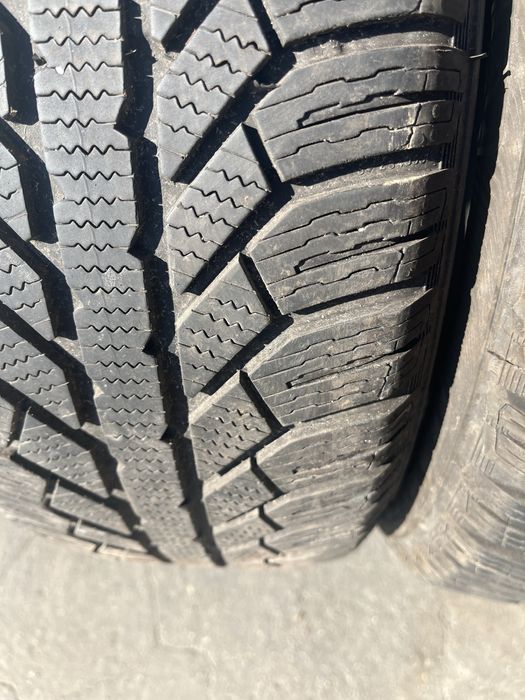 2 бр. зимни гуми 205/60/16 Semperit DOT 2219 6 mm