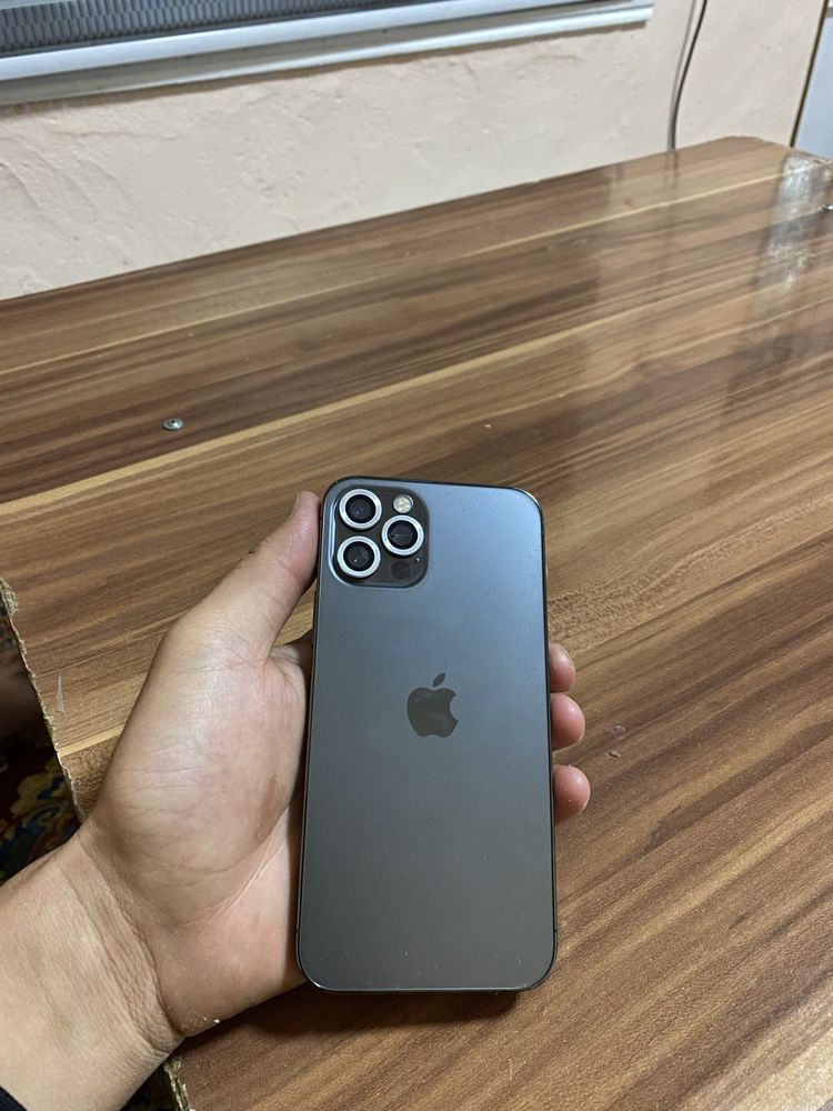 Iphone 12 pro …..