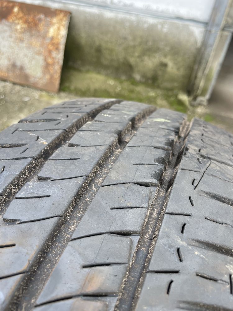 215 60 17C Michelin