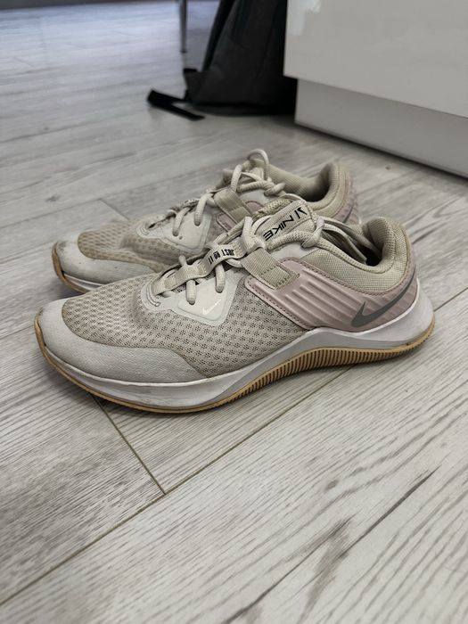 Маратонки NIKE, номер 40.5