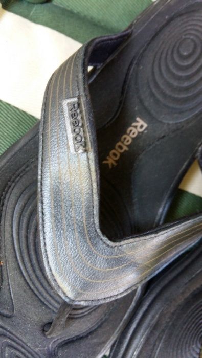 Slapi Reebok piele naturala 37.5