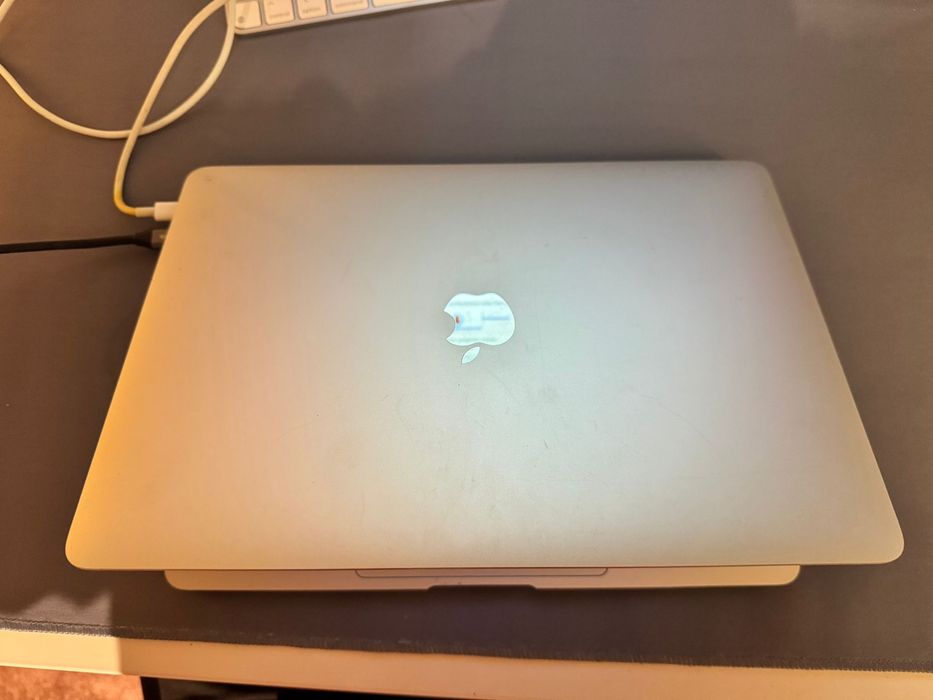 macbook air m1 2020, full functional, display stricat