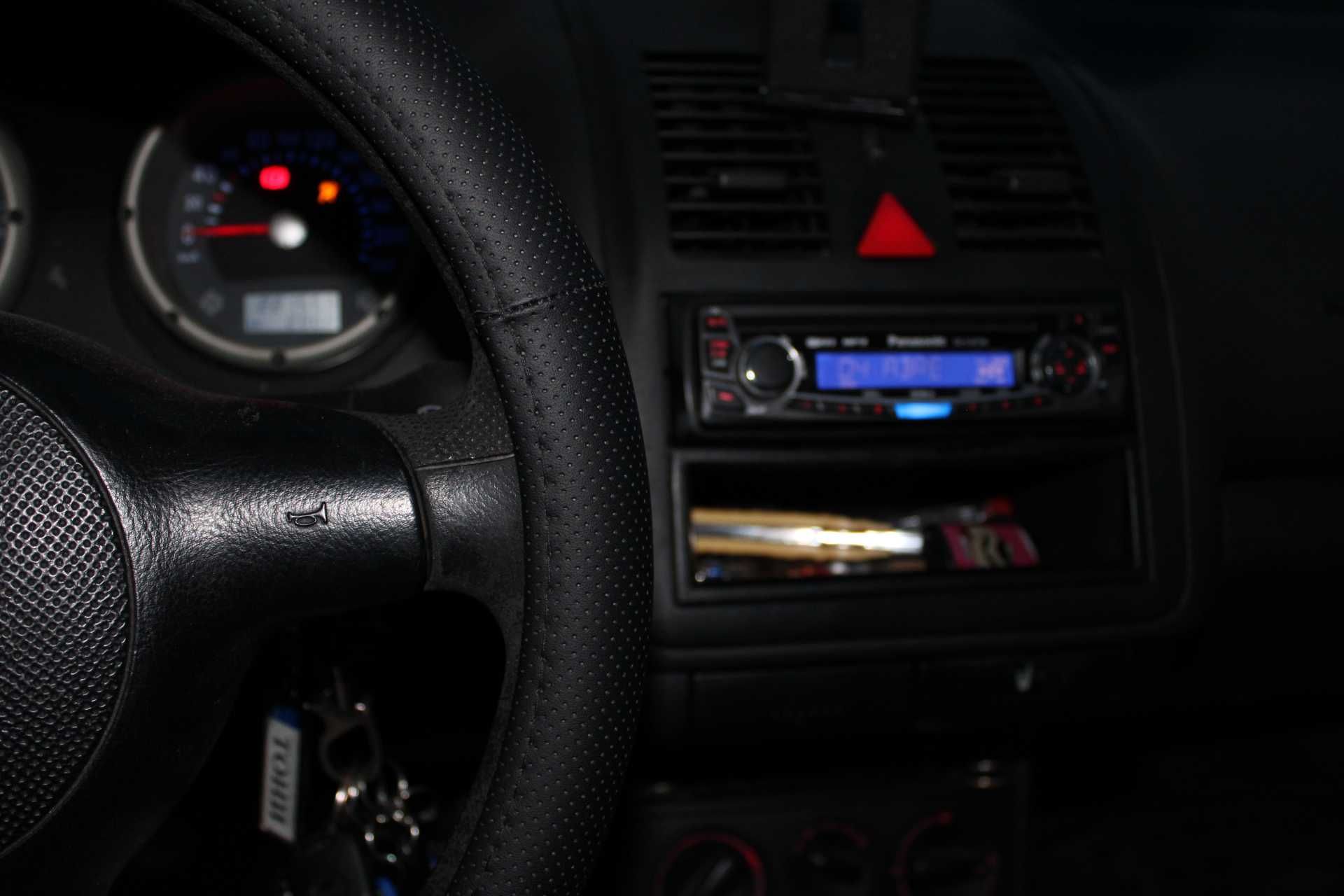 VW POLO 1.4  бензин в движение