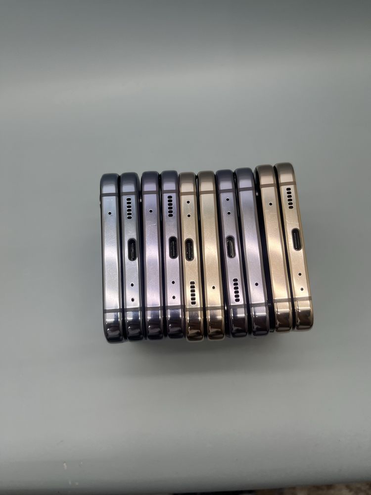 Samsung galaxy z flip 4 8/256Gb snapdragon
