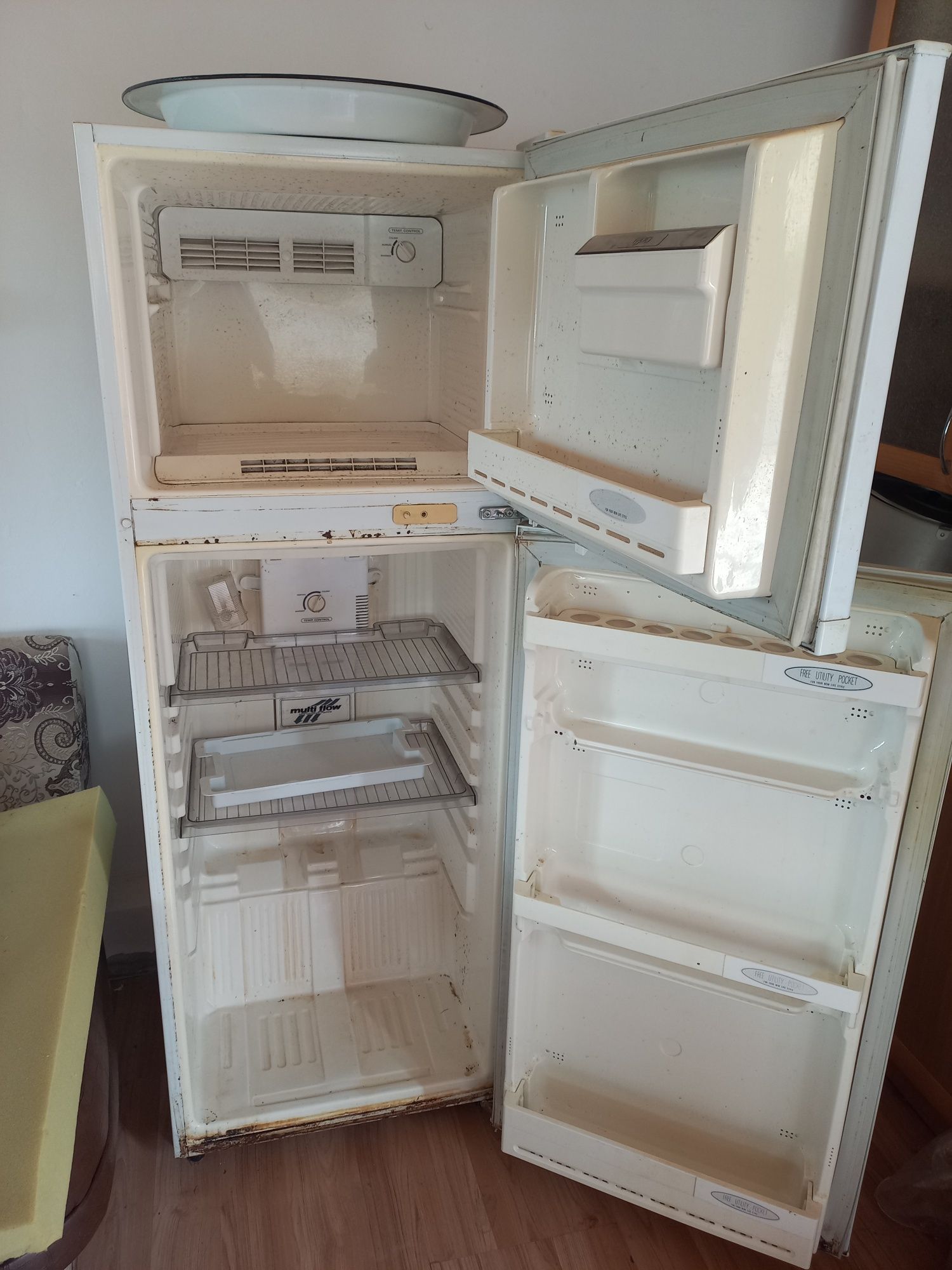 Продаётся холодильник