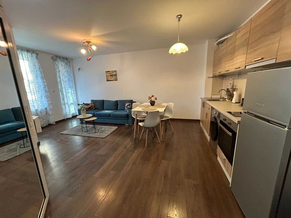 Дава се под наем Двустаен апартамент в Бургас, Лазур - 60 кв.м за 425 € - Снимка #6