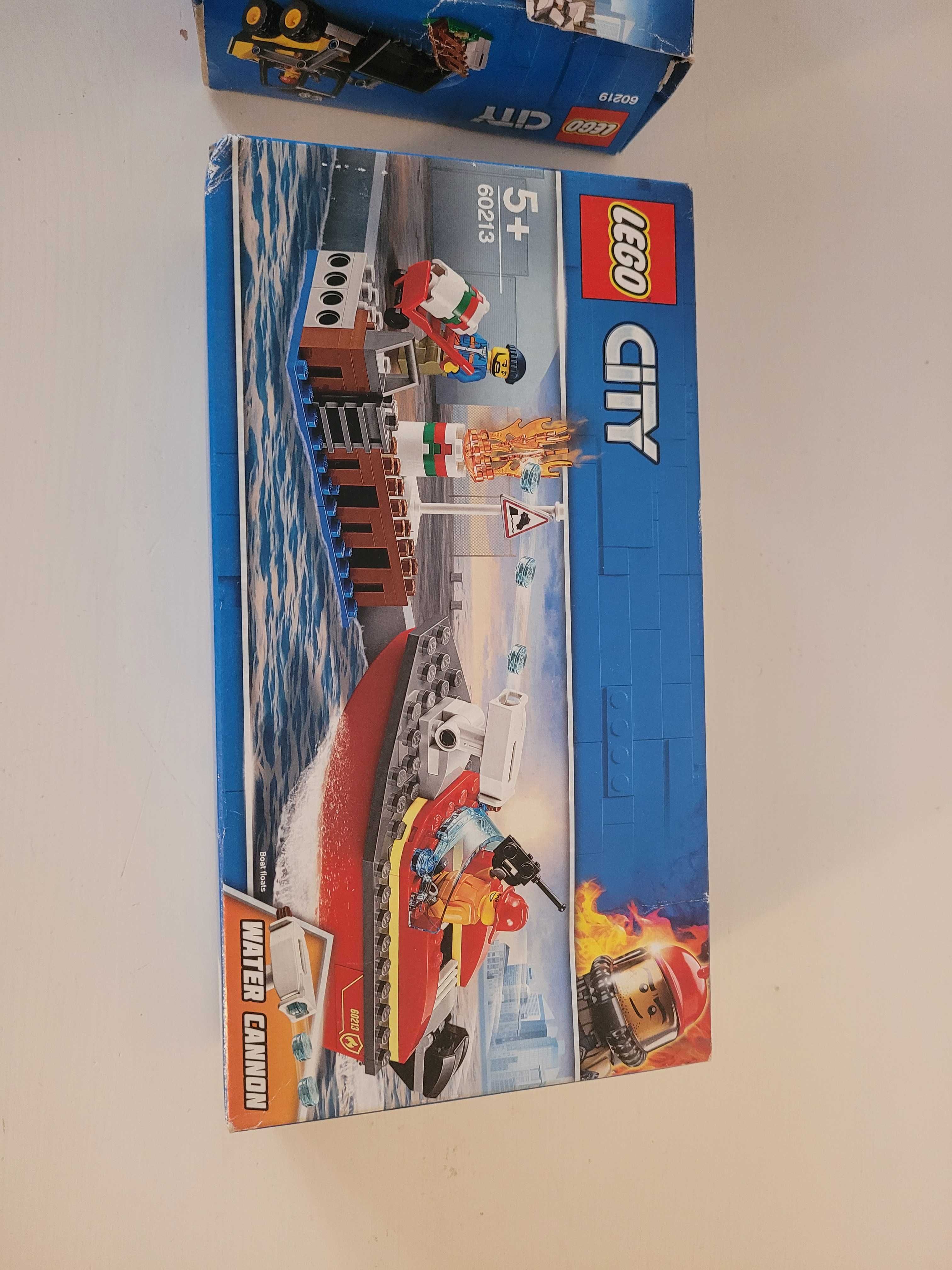 LEGO City 60213 barcă de pompieri + GRATUIT LEGO City 60219 excavator