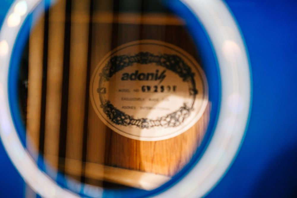 Chitară electro-acustică