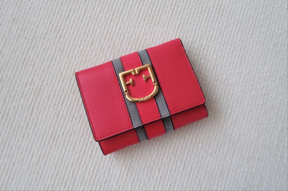 Кожаный кошелек от FURLA
