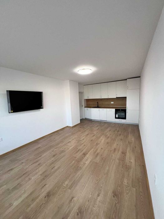 Продавам 3-стаен апартамент