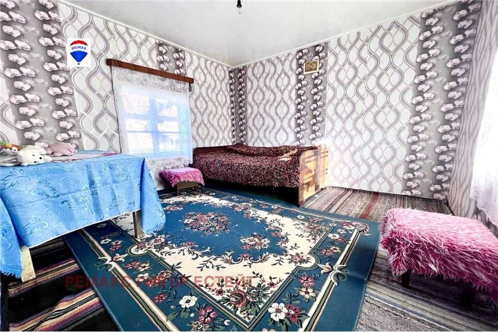 Селска къща за продажба с. Кошов