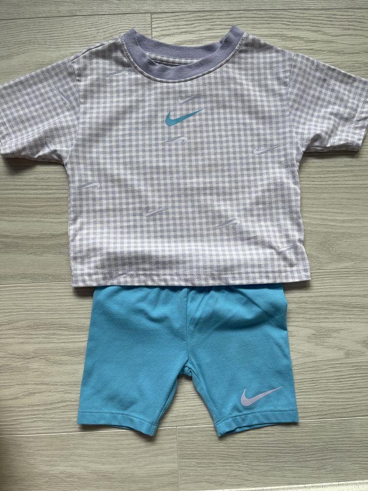 Nike комплекти .