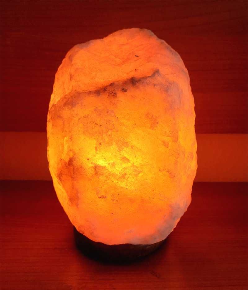 Lampa din sare de Himalaya 15W/230V, H-20cm L-14cm 2Kg stare excelenta