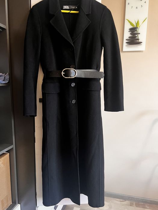 Палта на Zara и H&M