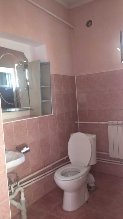 Сдам помесячно 3хкомнатный дом район вокзал Алматы 1