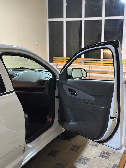 Cobalt 2024 Propan/Benzin