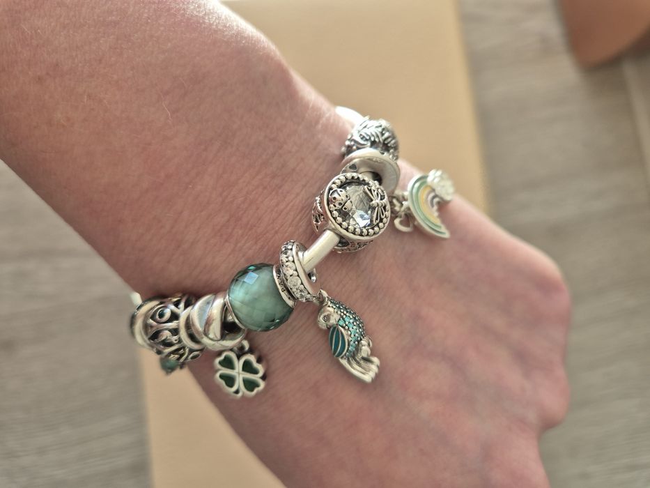 Bratara originala Pandora cu talismane