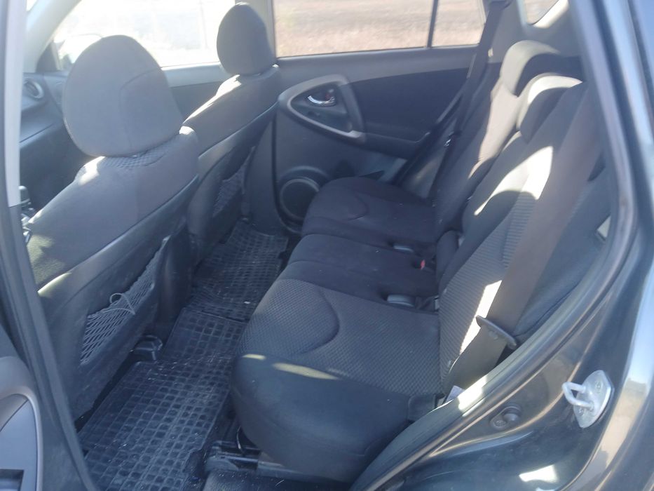 Toyota rav 4 2.2 136  d4d 2007g