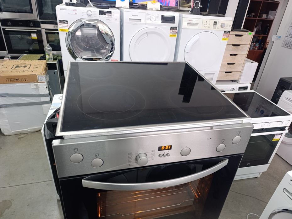 Фурна и плот за вграждане MIELE.