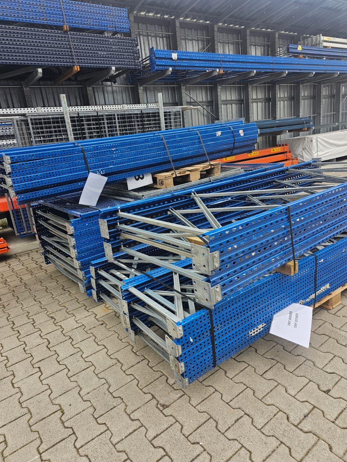 Rafturi metalice pentru paleți - Livrare rapidă