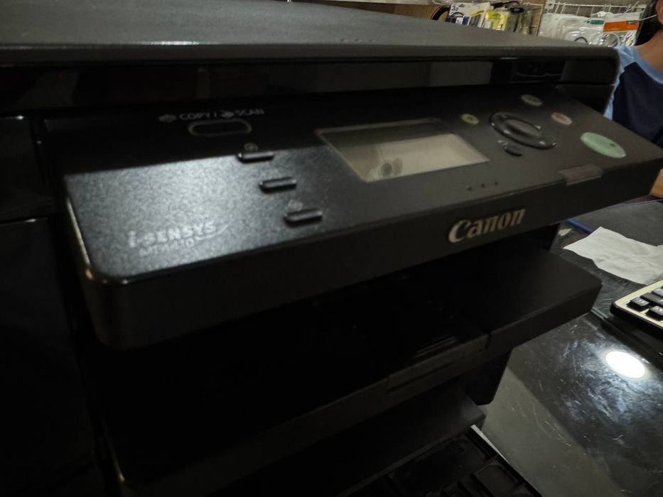 МФУ Canon I-sensys MF4410! Holati yashi!