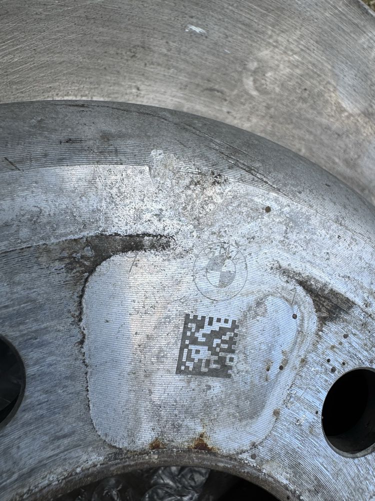 Оригинални задни дискове BMW серии 5,6,7 F10 F07 F06 F12 F01