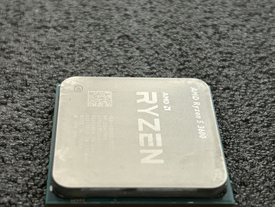 Ryzen 5 3600 ПЕРФЕКТНТО Състояние