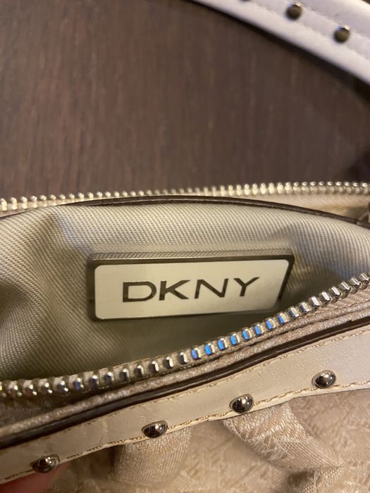Оригинална чанта DKNY