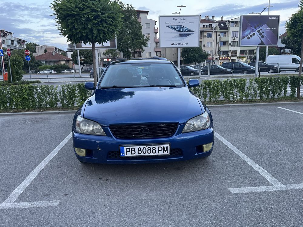Lexus is200 155hp Automatic