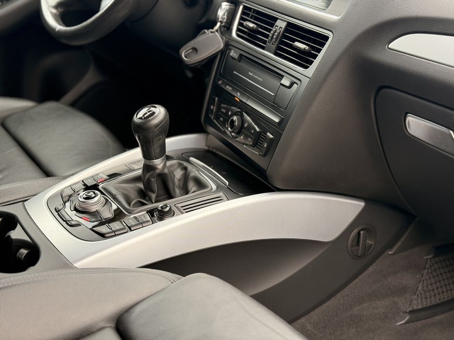 Audi Q5 S-line 2.0 TDI 170 CP