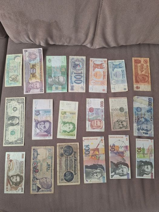 Vând lot bancnote străine 38 de bucati