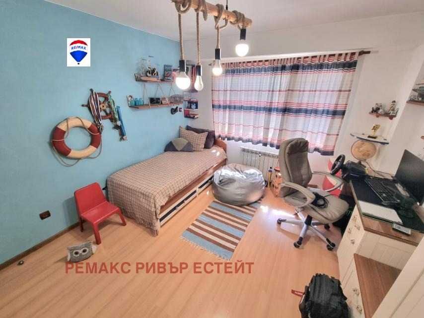 Тристаен апартамент за продажба кв. Възраждане
