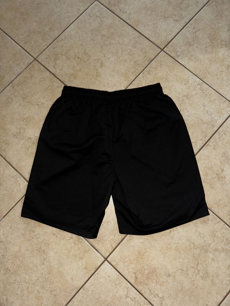 Vand pantaloni scurti tip YRW