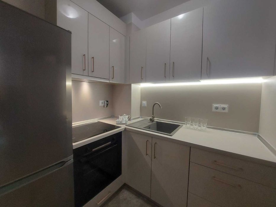Чисто нов апартамент за нощувки в Равда