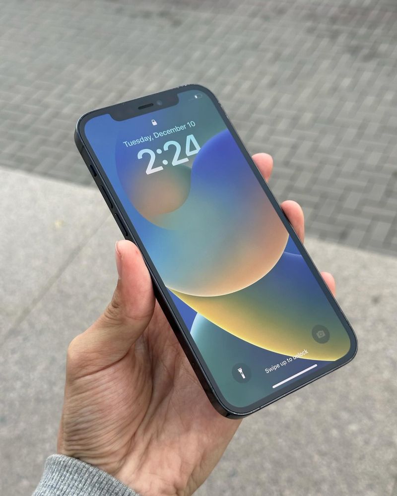 Iphone 12 pro 128 gb продаём срочно